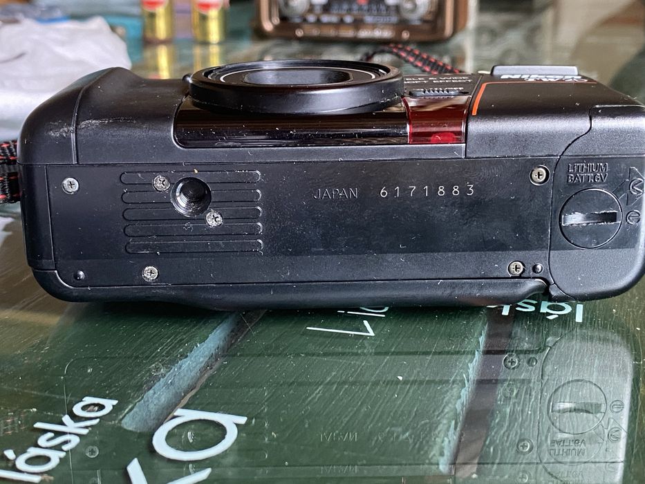 Máquina fotográfica NIKON TW2D