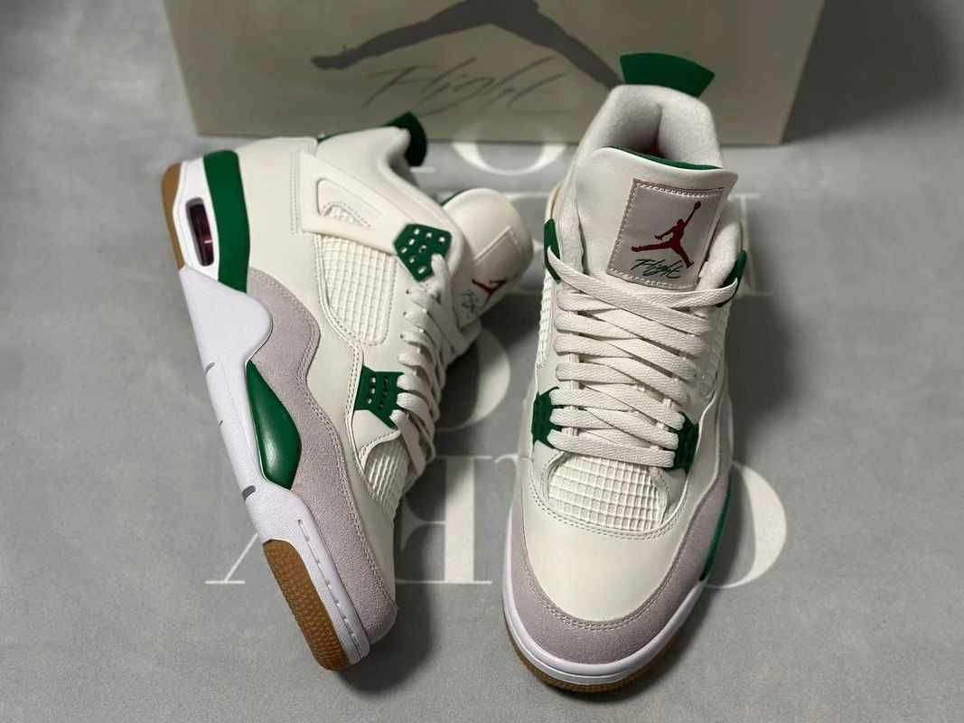 Jordan 4 Retro SB Pine Green 43