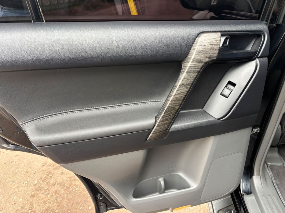 Продам авто Тойота Прадо 150