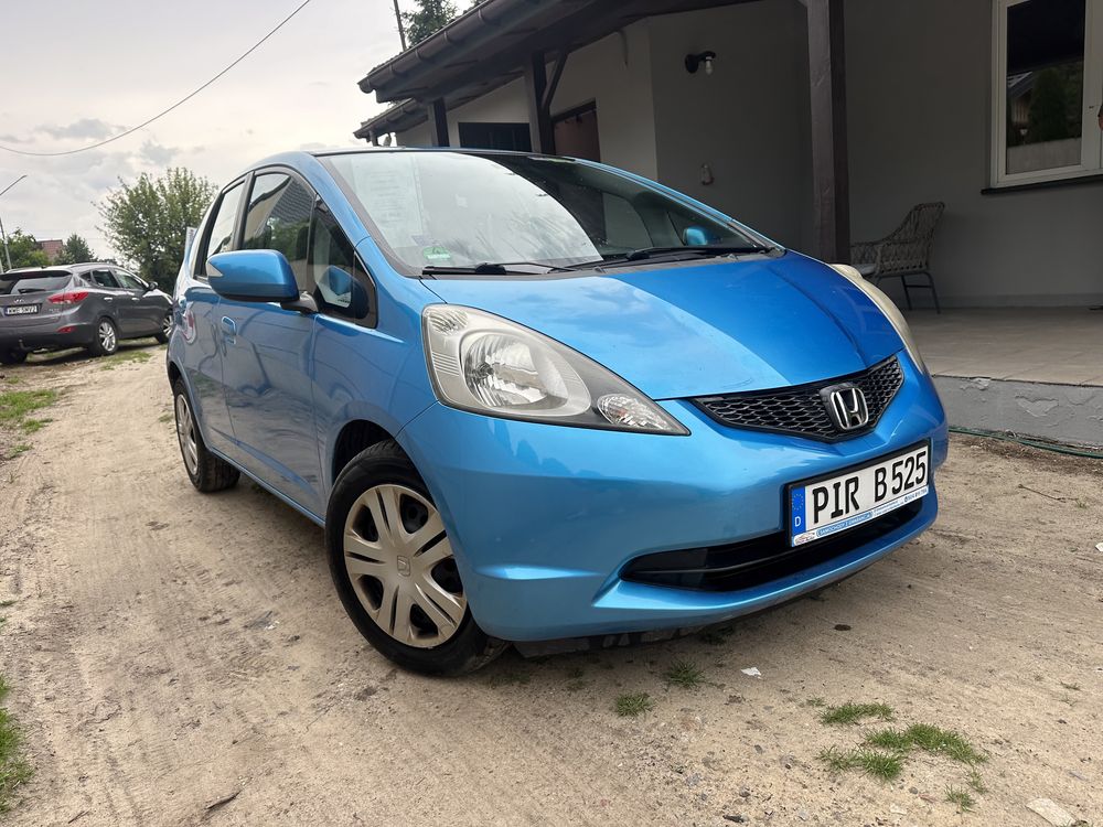 1.4 benzyna 1 wlasciciel sprowadzona z Niemiec TUV rok czasu!!