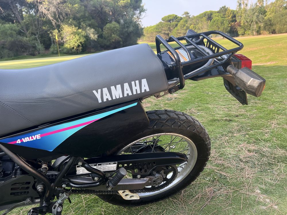 Yamaha XT 350 em estado original
