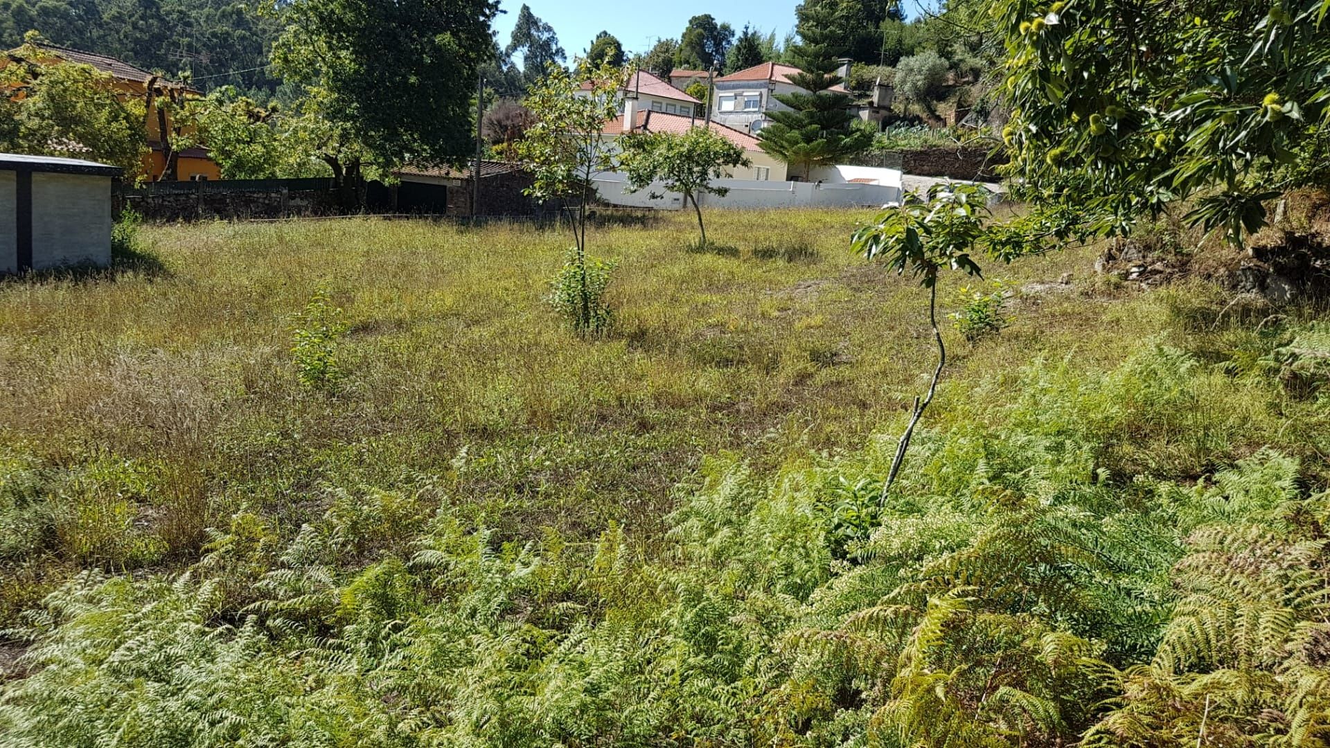 Terreno para construção de 1 ou 2 moradias