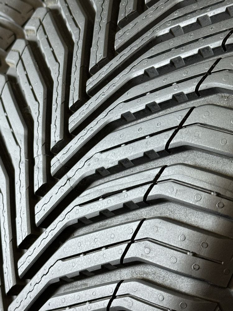 R21 275/40 пара літо Michelin CrossClimate2 107v нові