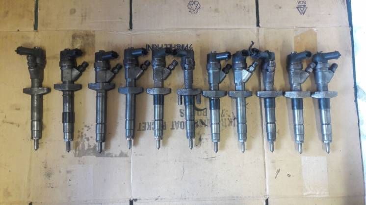 Форсунка рено трафик виваро примастар мастер Renault Master 2.5