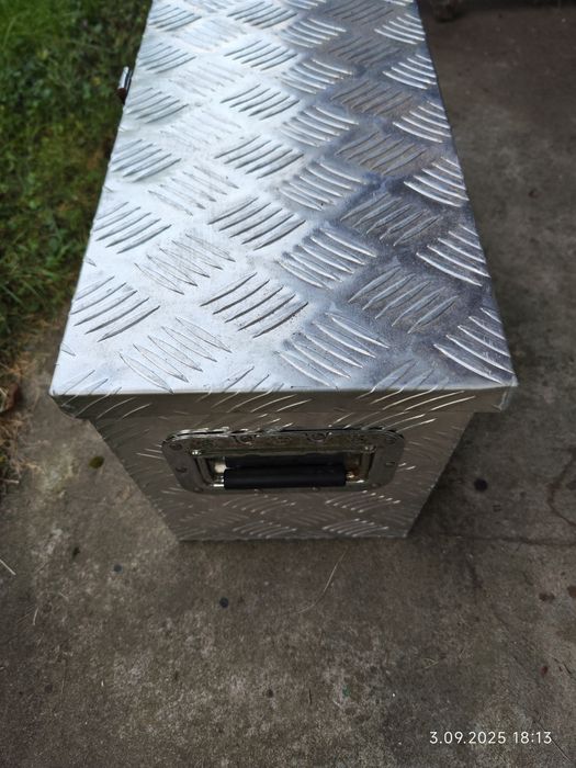 Skrzynka aluminiowa narzędzia