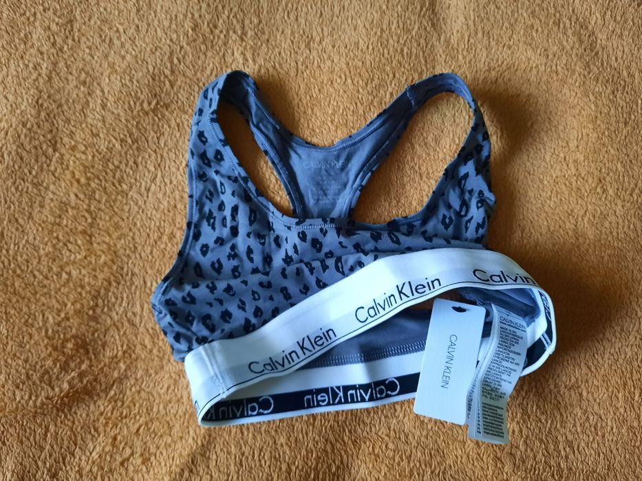 Бюстгальтер  Calvin Klein