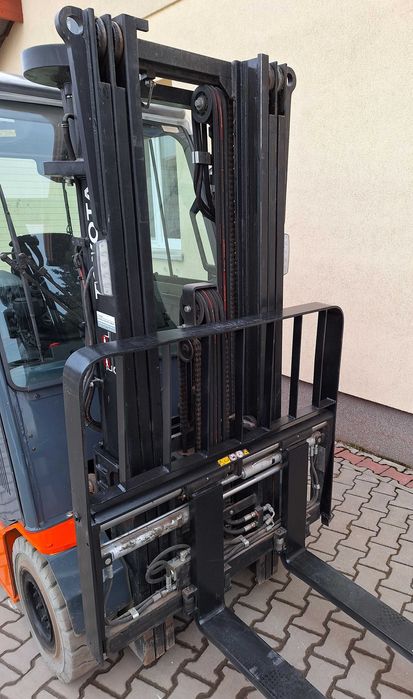 Wózek widłowy elektryczny Toyota 8FBMKT20 2016r, h 4,7 m nowa bateria