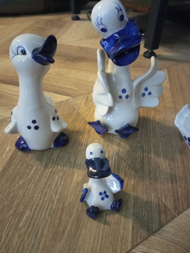 Zestaw 4 figurek ceramika