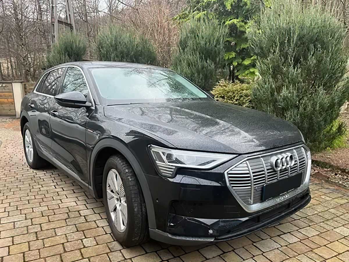 Audi e-tron 50 quattro S line