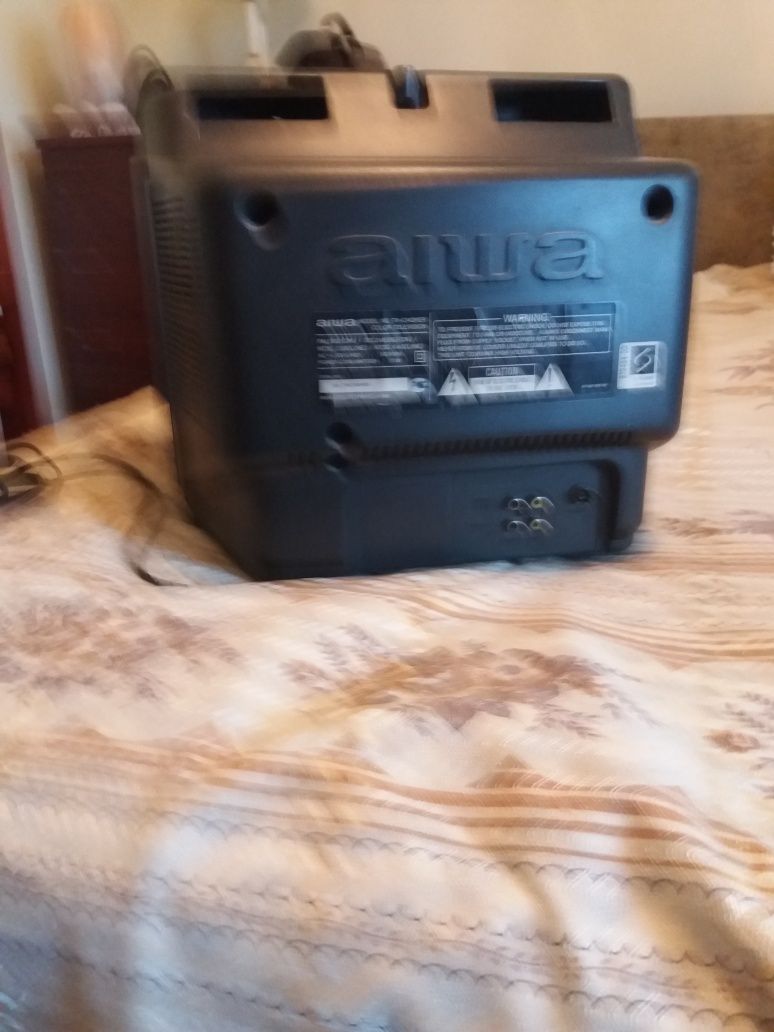 Телевизор AIWA иSONY рабочем состоянии JVC  не рабочий