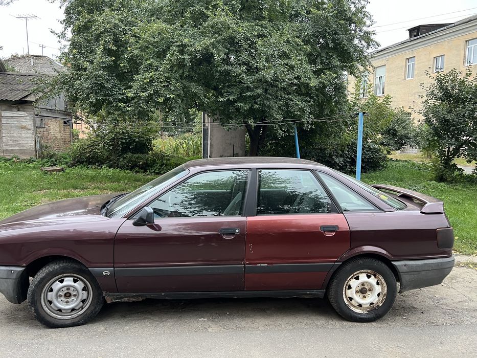 Audi 80 СРОЧНО.