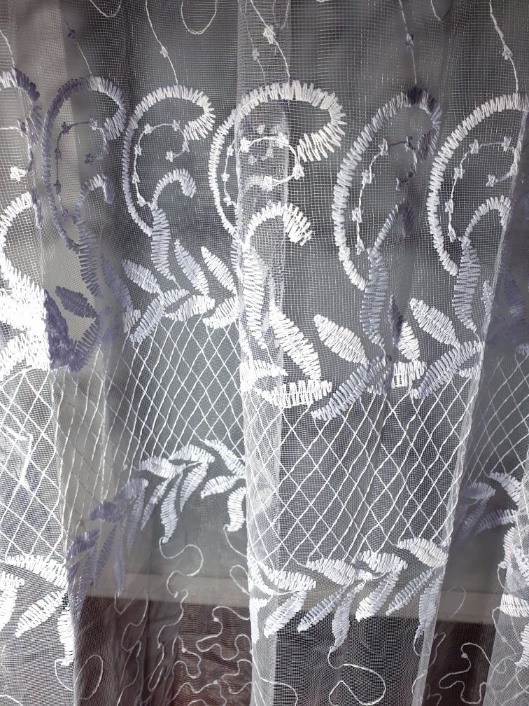 Firanka siatka turecka z haftem Kawałek 275/250 x 520cm