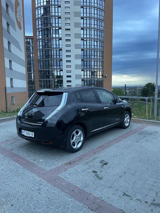 Оренда авто Nissan Leaf