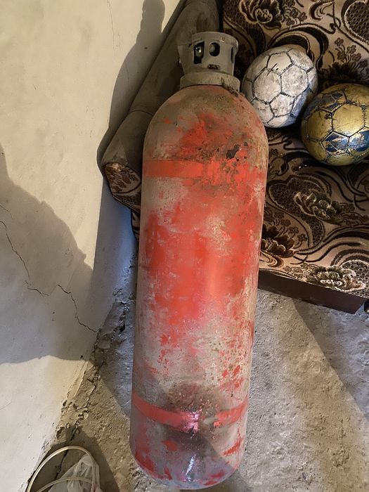 Продам газовий балон метан