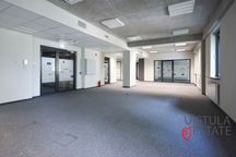 Lokal na pierwszym piętrze biurowca 727,99 m2