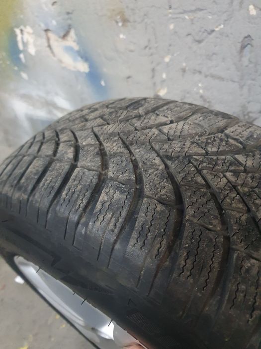 Koła Audi A4  B8 205/60/16z roku 2023  Bridgestone