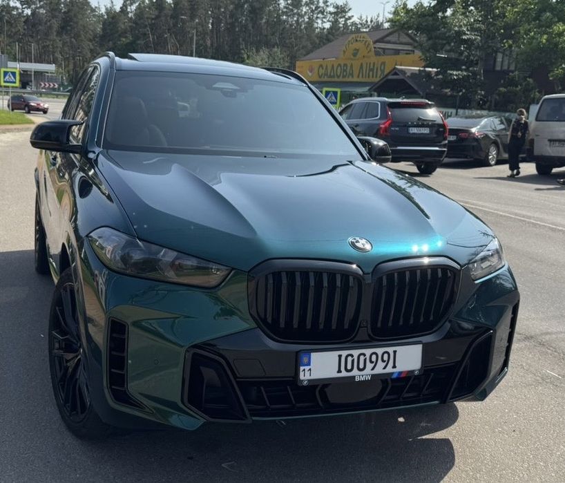 Продам BMW X5 2024