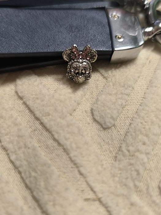 Berloque Pandora Disney prata esterlina cabeça de Minnie Mouse