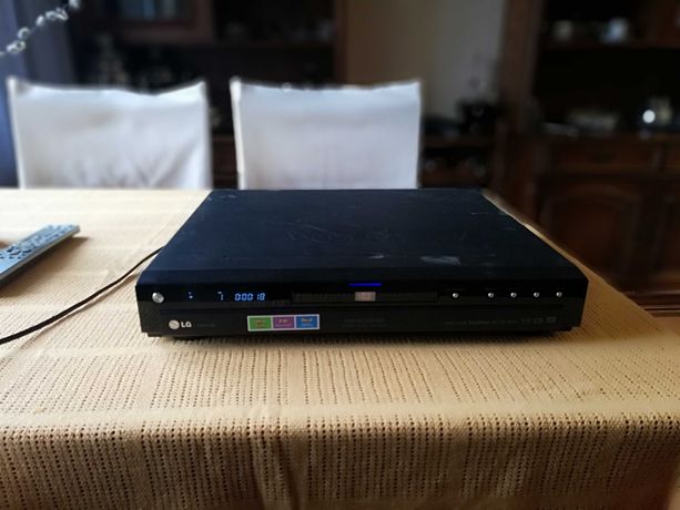 Nagrywarka DVD LG DR 4912B 80GB dolbt DTS czarny+pilot