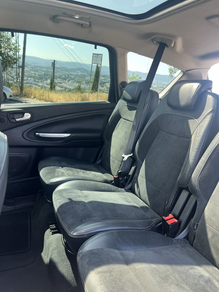 Ford S-Max 2.0 TDCi Titanium • 7 Lugares • Teto Panorâmico • 2011