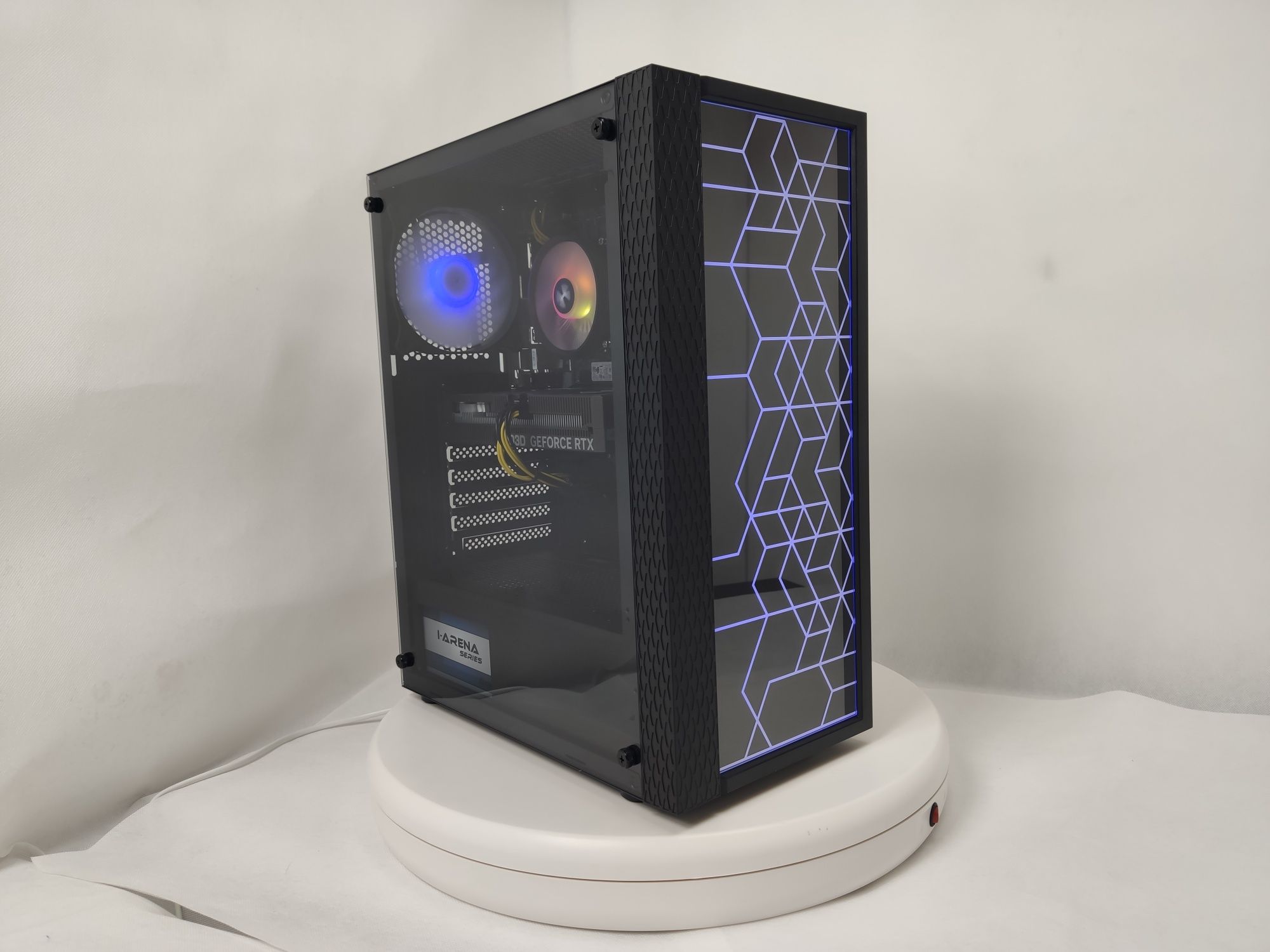 Komputer Gamingowy i7-13700, RTX 5060 Ti, 16 GB,SSD,Win 11 Pro