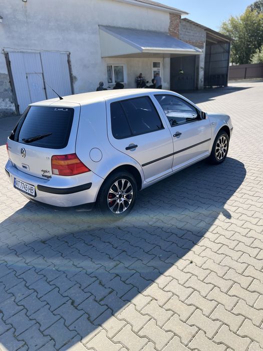 Продам гольф 4 1,6 бензин