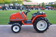Traktorek japoński mini traktor Iseki Kubota