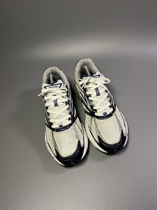 Кросівки Brooks adrenaline 9GTS оригінал