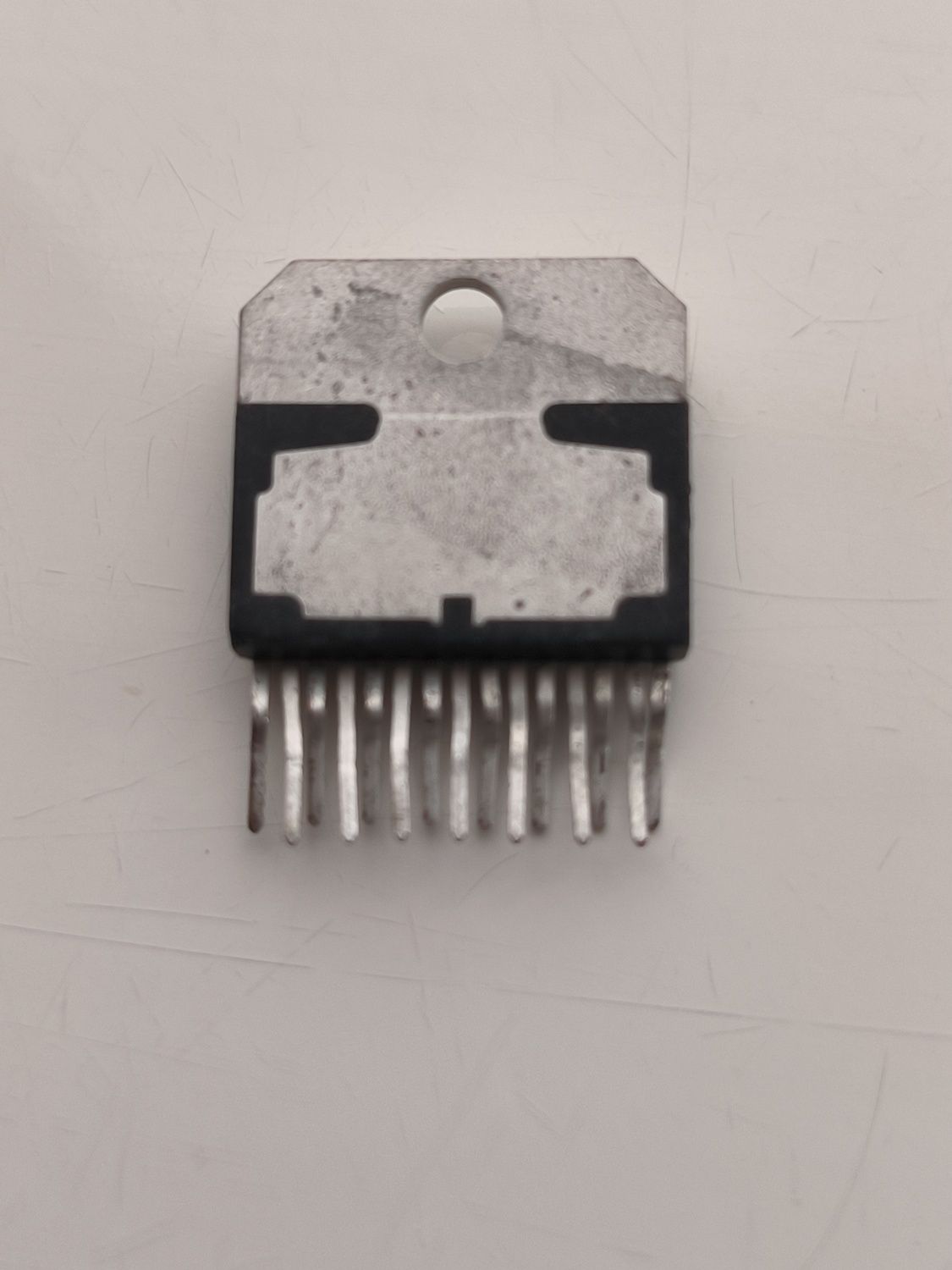 Микросхема Bosch 30287 корпус ZIP15