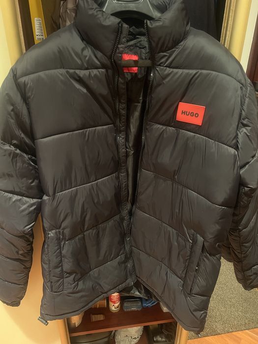 Куртка (осінь- зима )HUGO BOSS