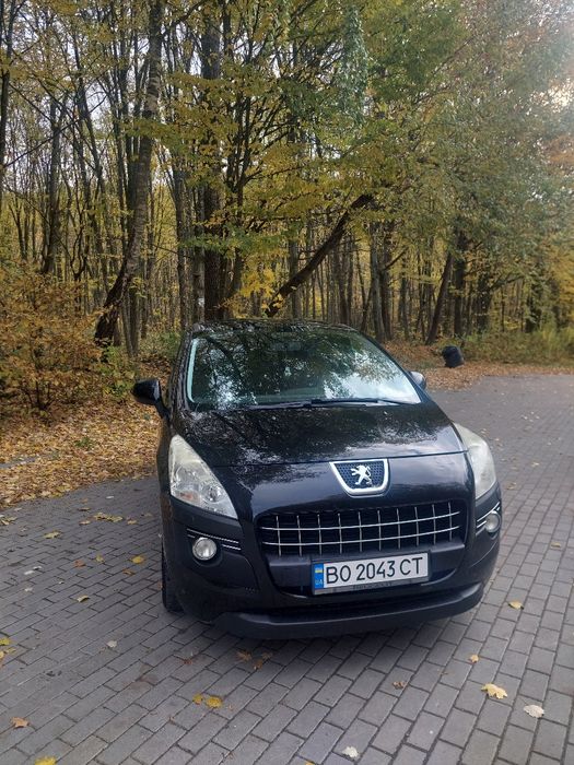 Peugeot 3008 2010 року