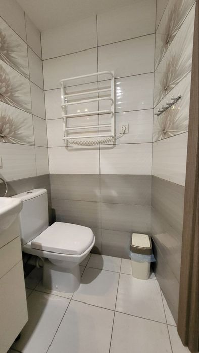 Продаж 2к квартири Космос Комарова Висотна