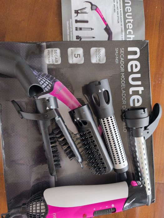 Baixa de preço. Ferro de engomar com caldeira e visor digital.secador