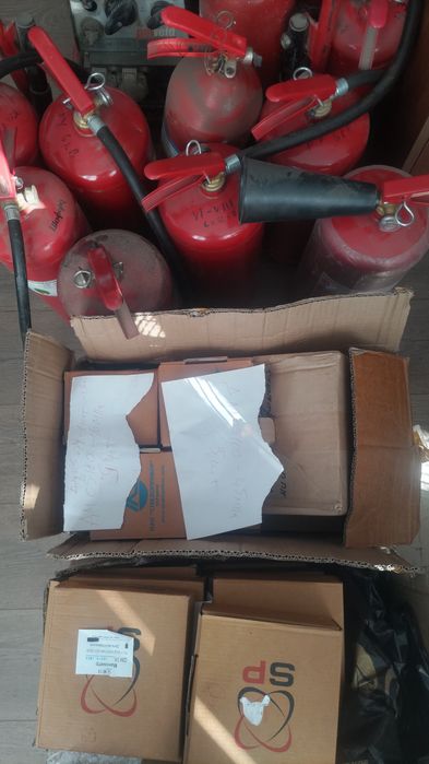 Манометри, мегометр, переходи, клапана, вогнегасники, підшипники.