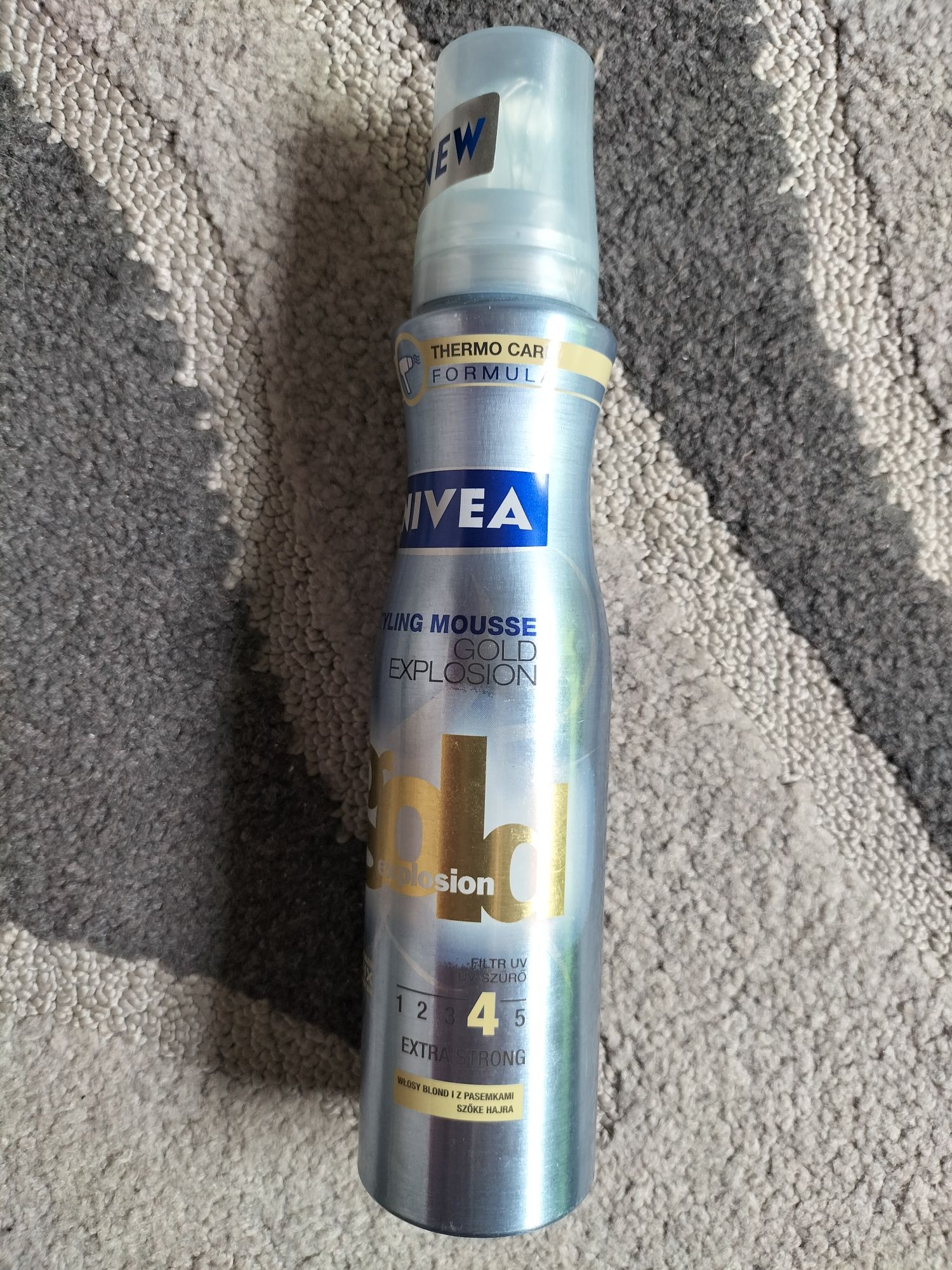 Dwie nowe pianki do włosów Nivea i Wella