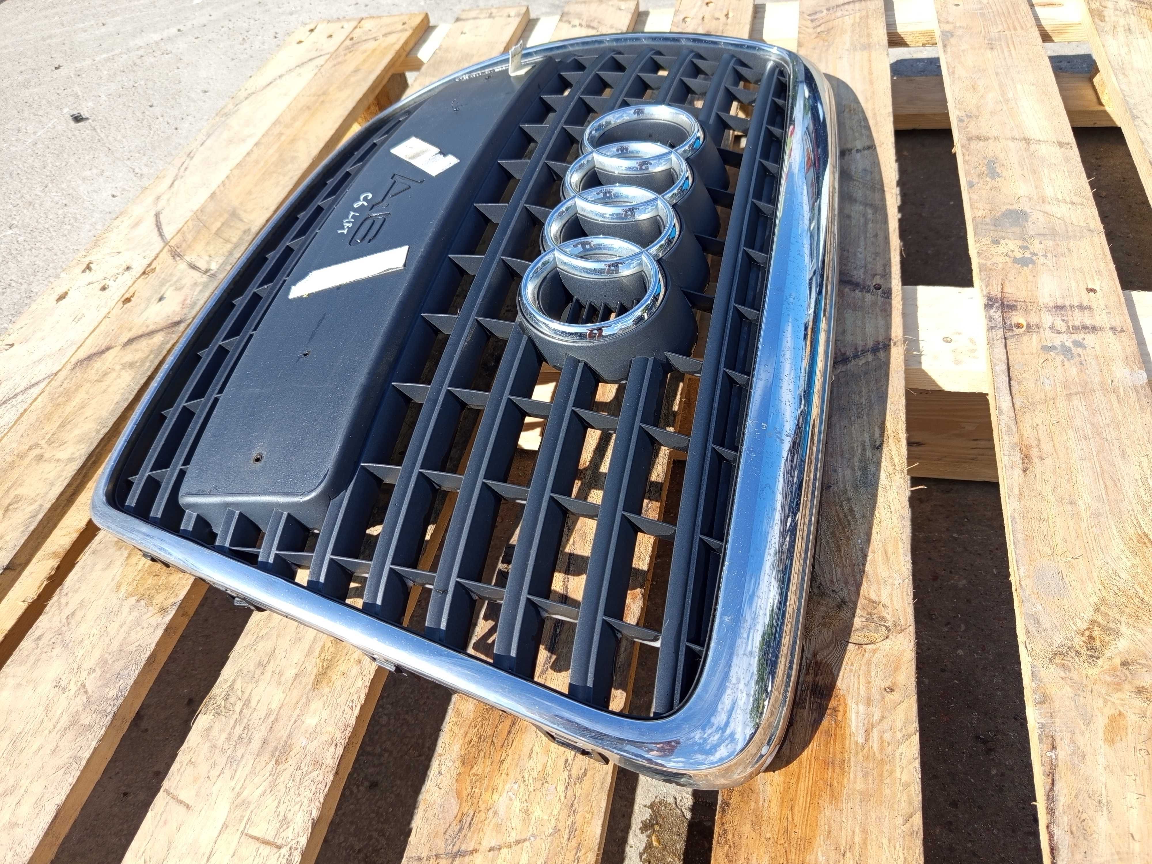 Gril Atrapa Chłodnic AUDI A6 C6 Lift 4F0.853.661AQ