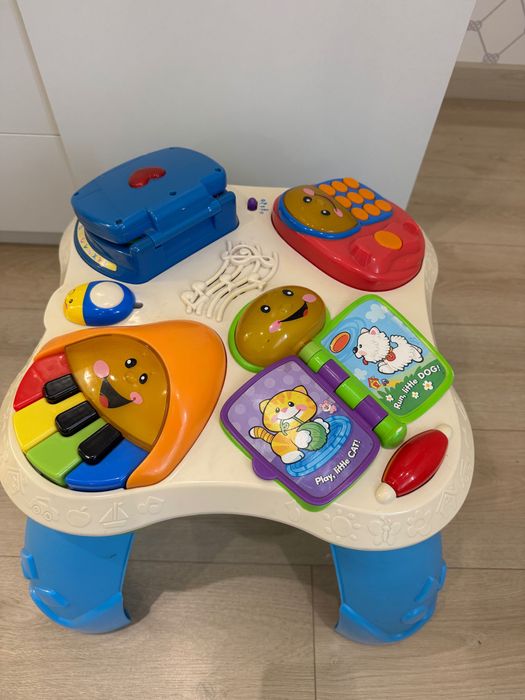 Ігровий музичний англомовний столик