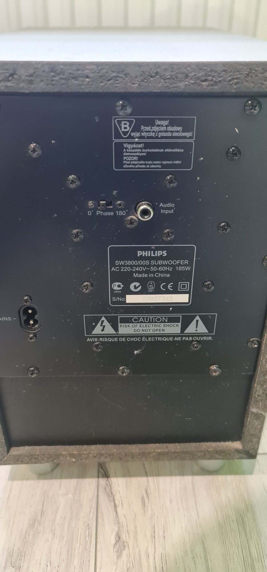 Zestaw pięciu głośników 5.1  universe + subwoofer aktywny philips