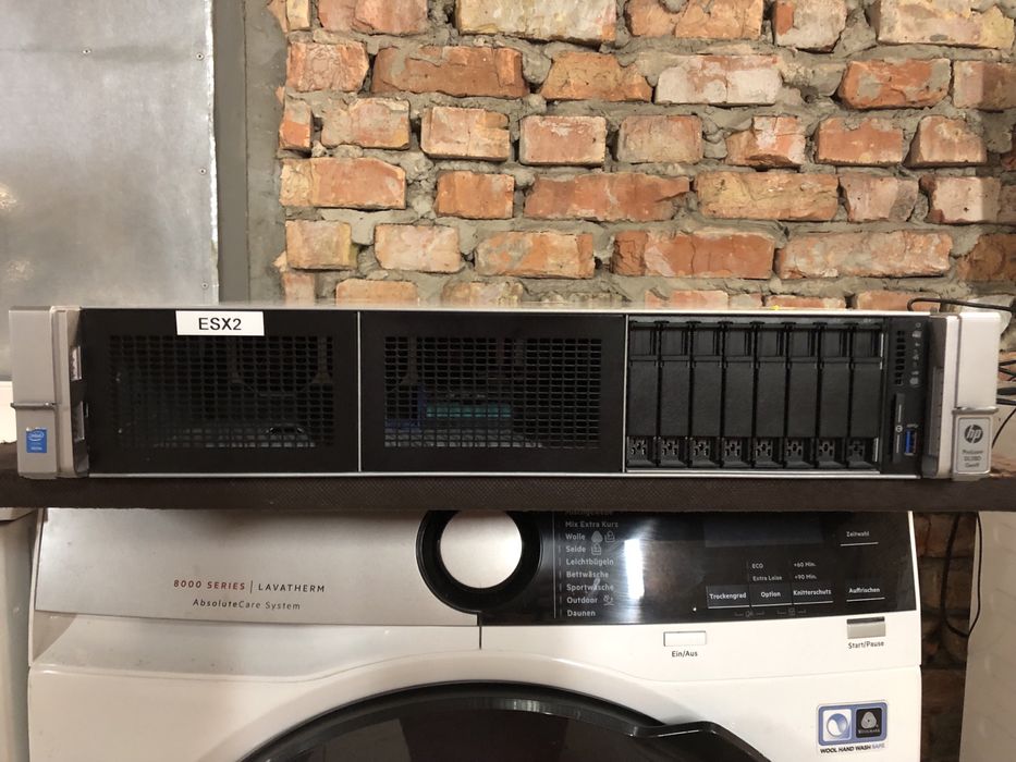 Сервер HP ProLiant DL 380 Gen 9 Xeon E5-2603 v3