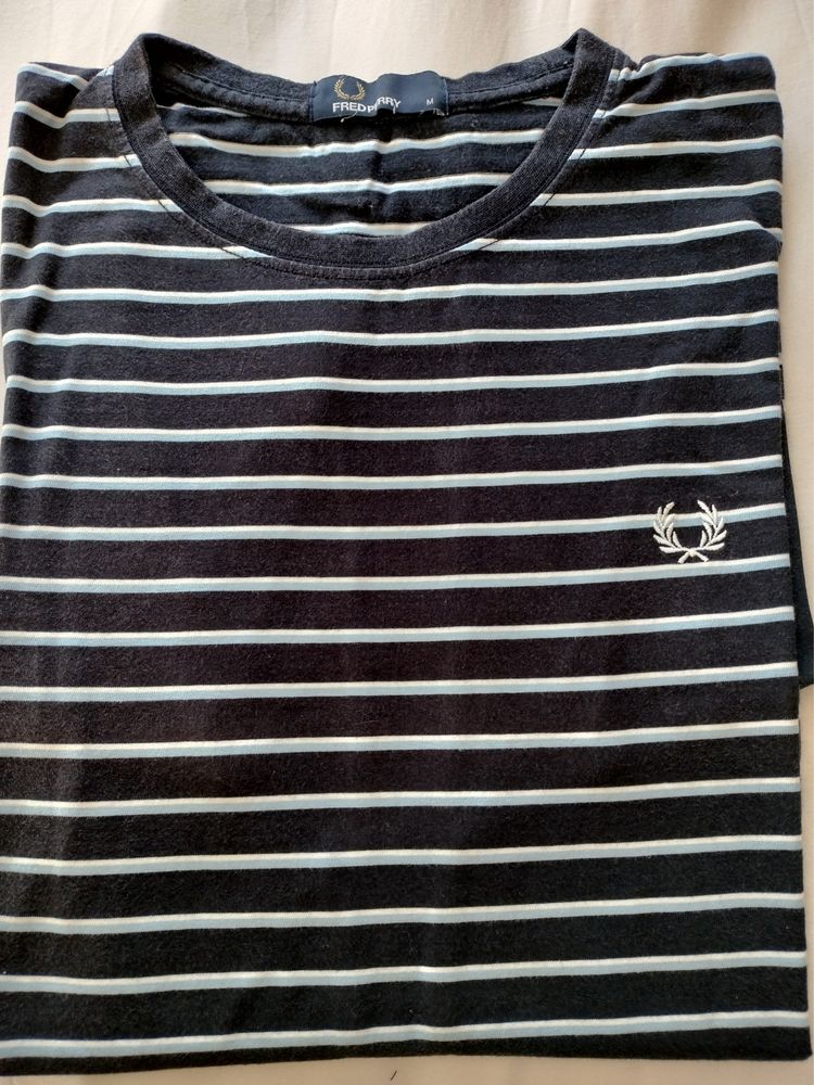 Vendo 5 T-shits Fred Perry