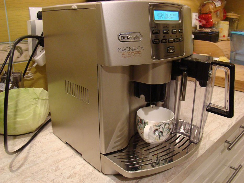 Ekspres Ciśnieniowy DeLonghi Magnifica Automatic Cappuccino
