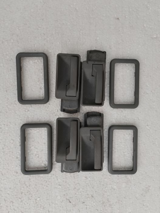 Торпеда ,сиденья , решетка радиатора и салон Опель аскона