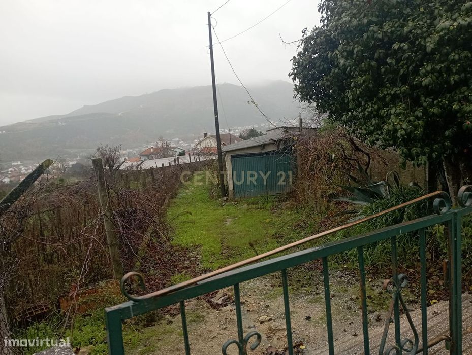 Casa Isolada para Recuperação em, Boticas - 240.000€