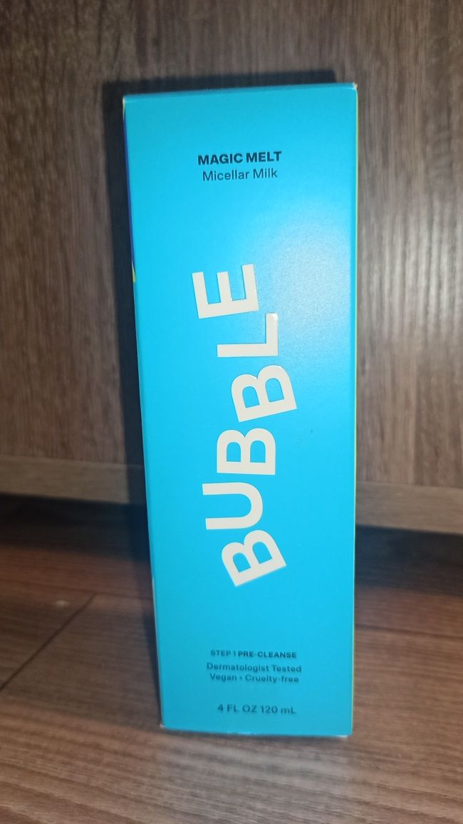 BUBBLE        Magic Melt  Micellar Milk