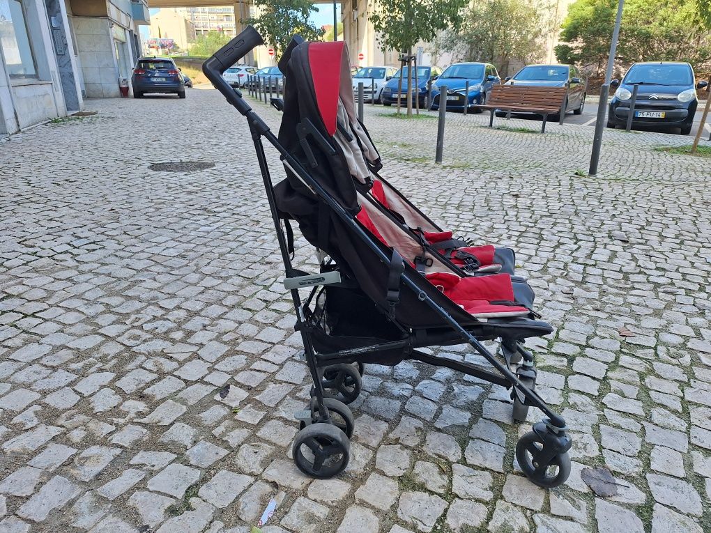 Carrinho de Gémeos