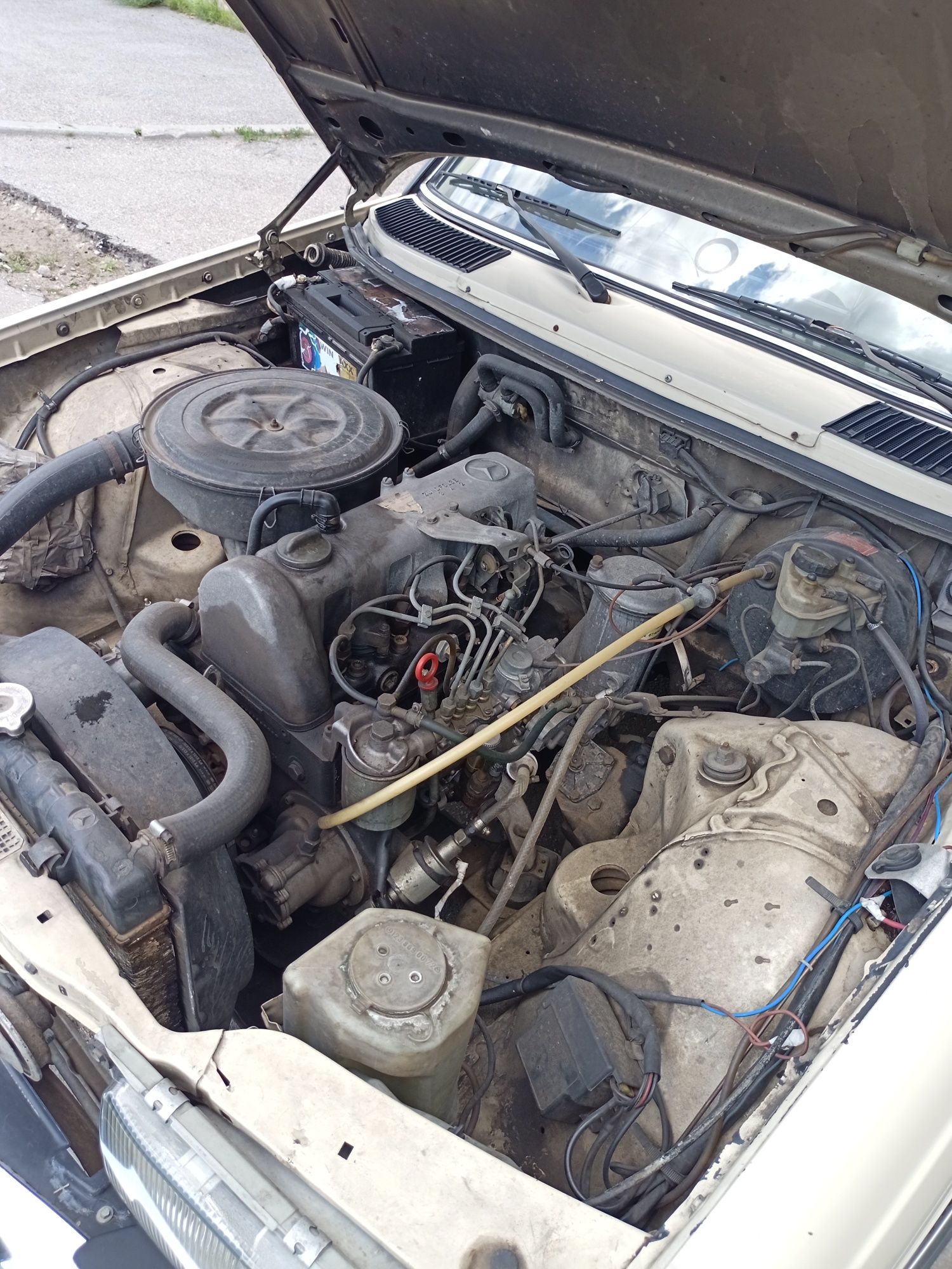 Мерседес 123 200D