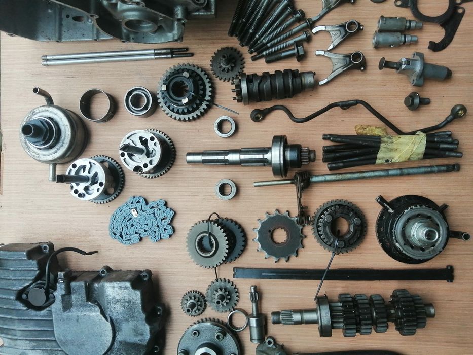 Продам залишки YZF 600R, FZR600