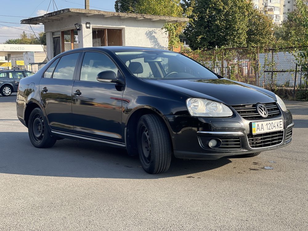 Volkswagen Jetta V
