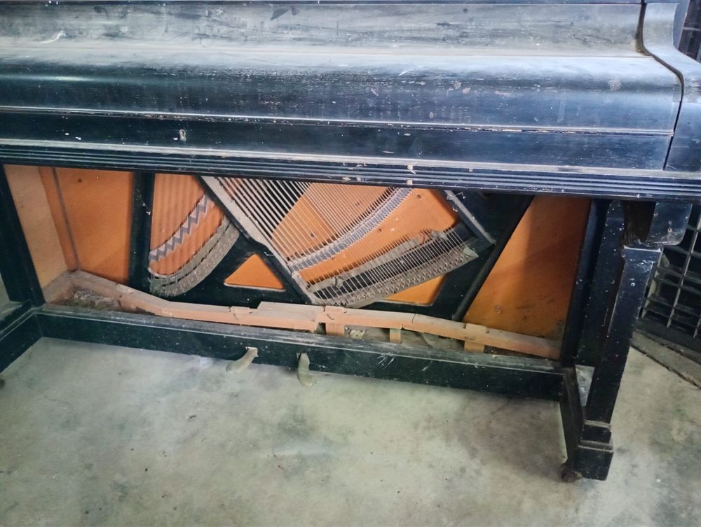 Vendo piano antigo