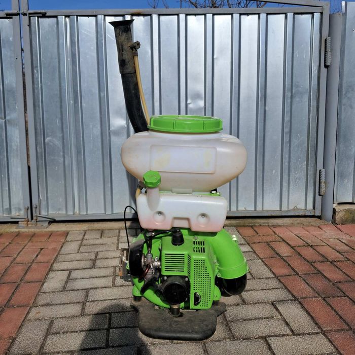 Мотооприскувач на 12літрів